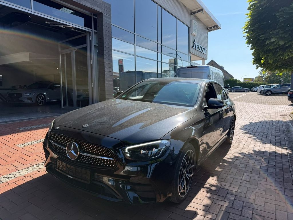 Image of Mercedes-Benz E 300