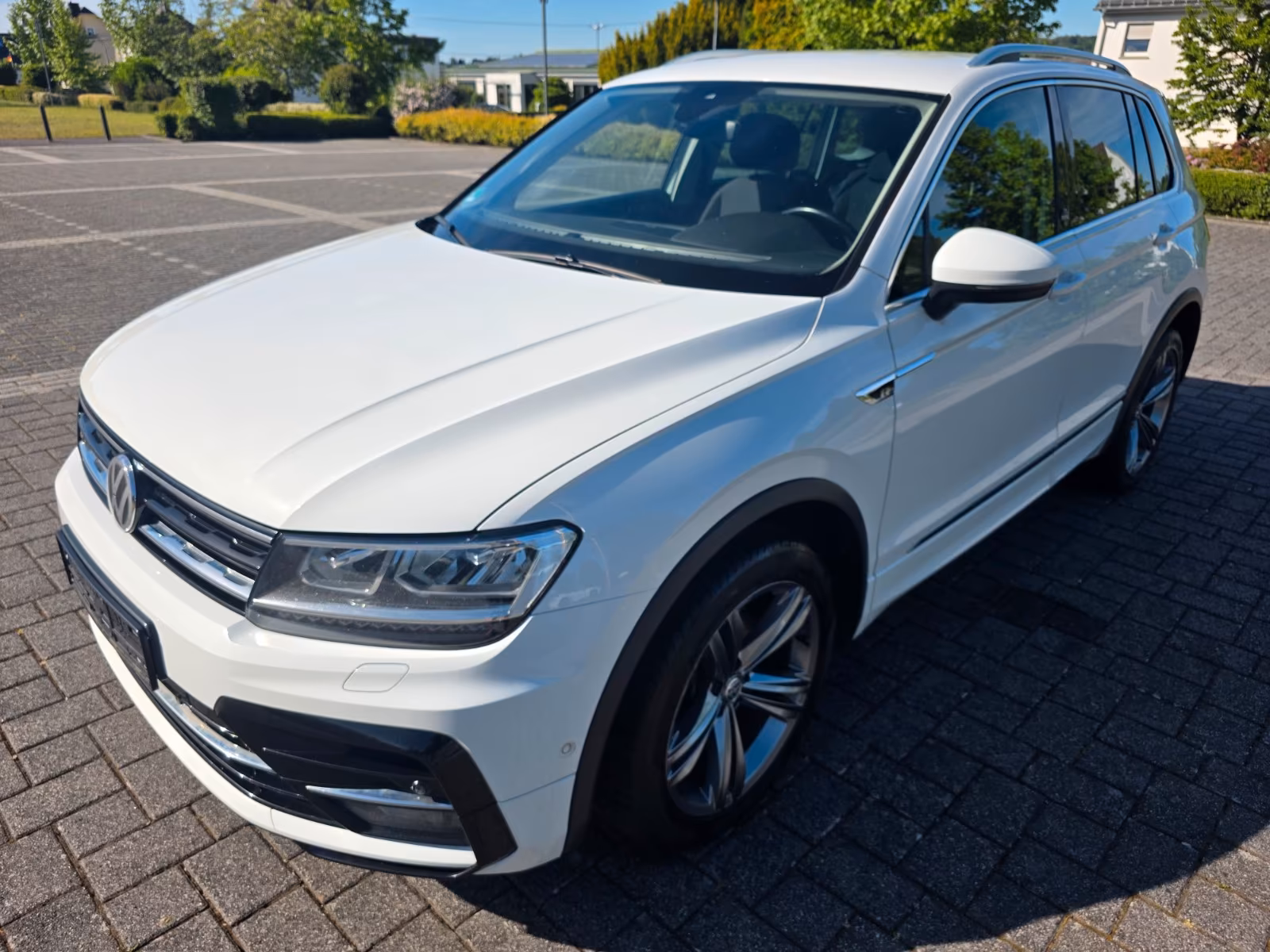 Volkswagen Tiguan R-Line Sound BMT/Start-Stopp 4Motion*Kam.
