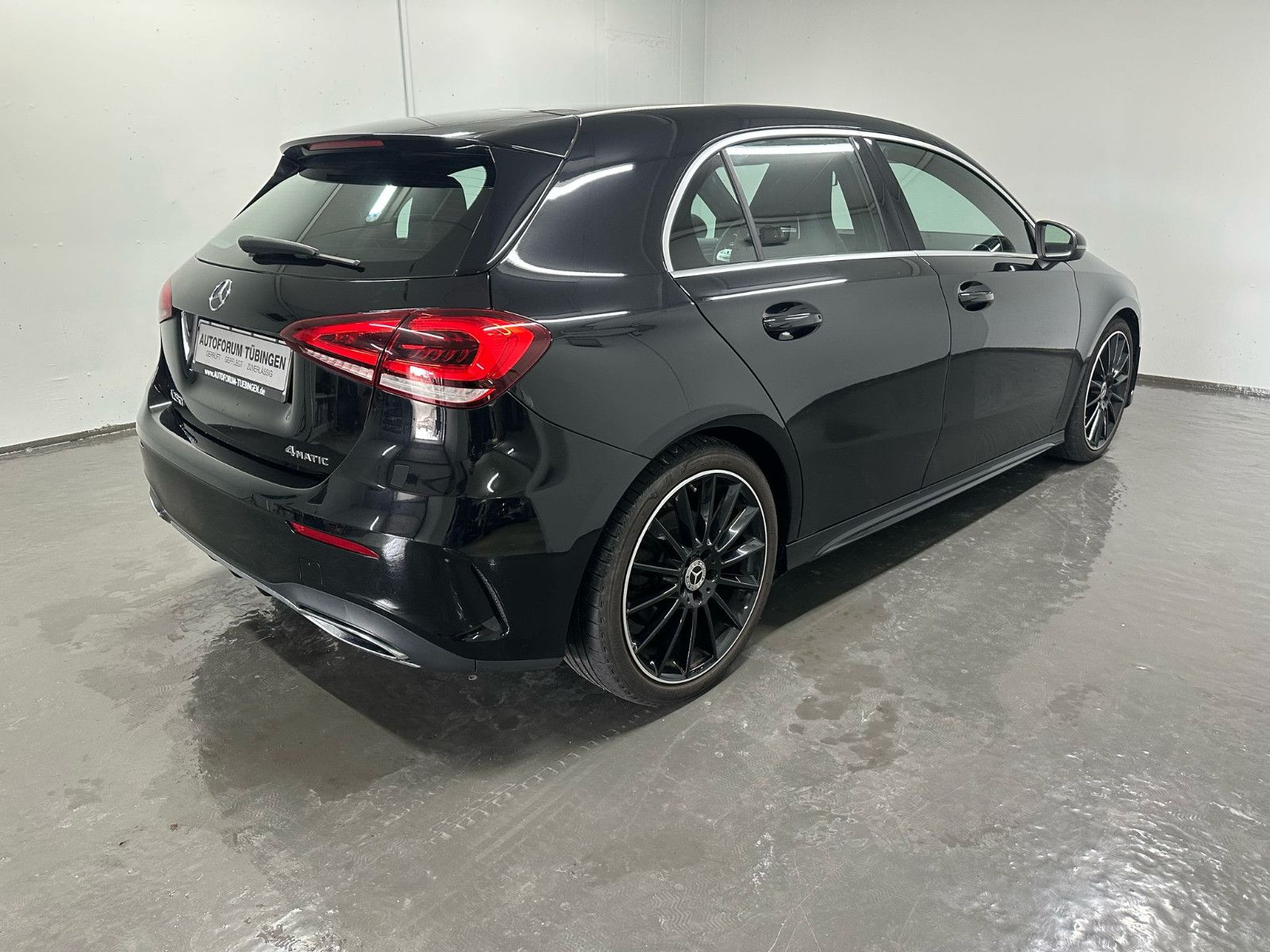 Fahrzeugabbildung Mercedes-Benz A 250 4MATIC AMG*KAMERA*PANO*SPUR*SH*TEMPO*19"