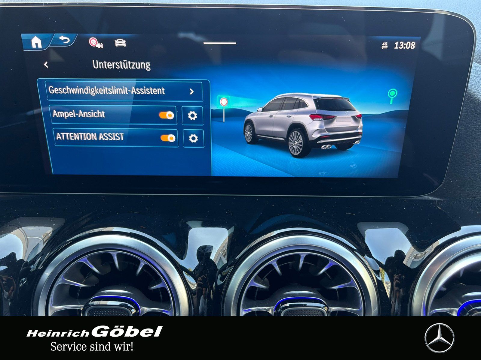 Fahrzeugabbildung Mercedes-Benz AMG GLA 35 4M*HUD*PANO*MEMORY*360°KAMERA*21ZOLL