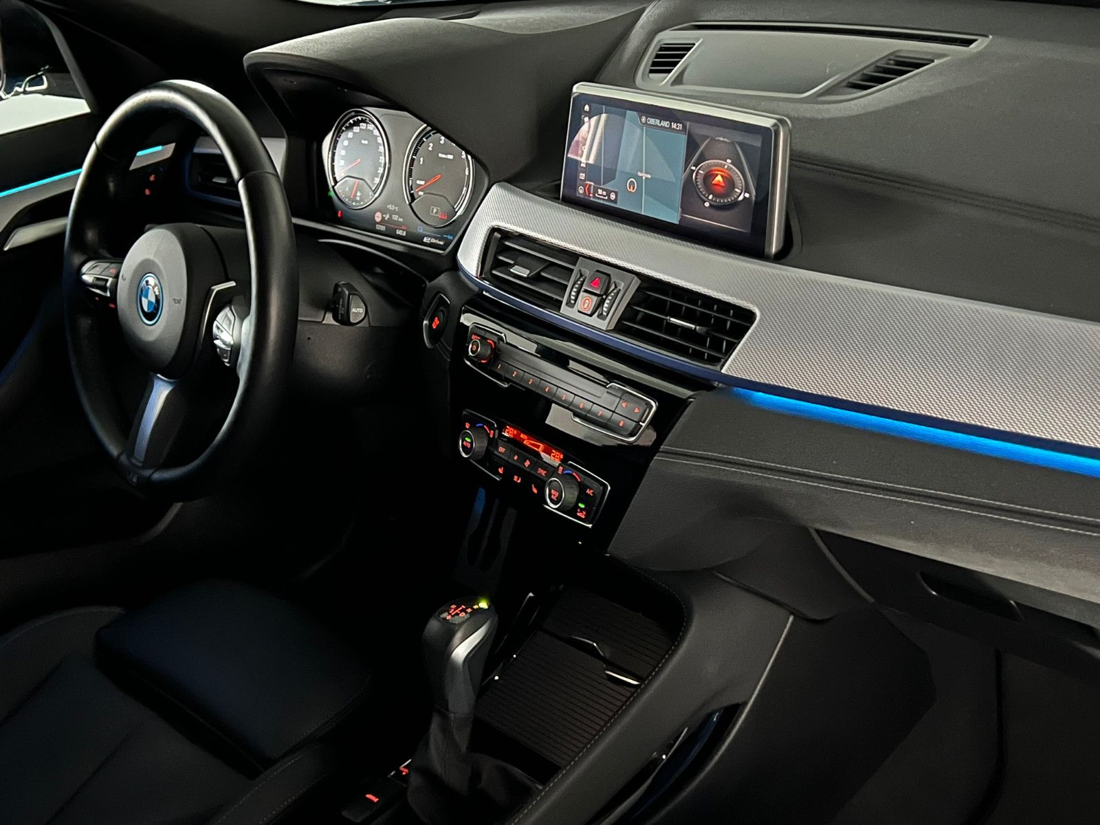 Fahrzeugabbildung BMW X2 xDrive 25 e M SPORT/LED/NAVI PROF./ACC/DAB