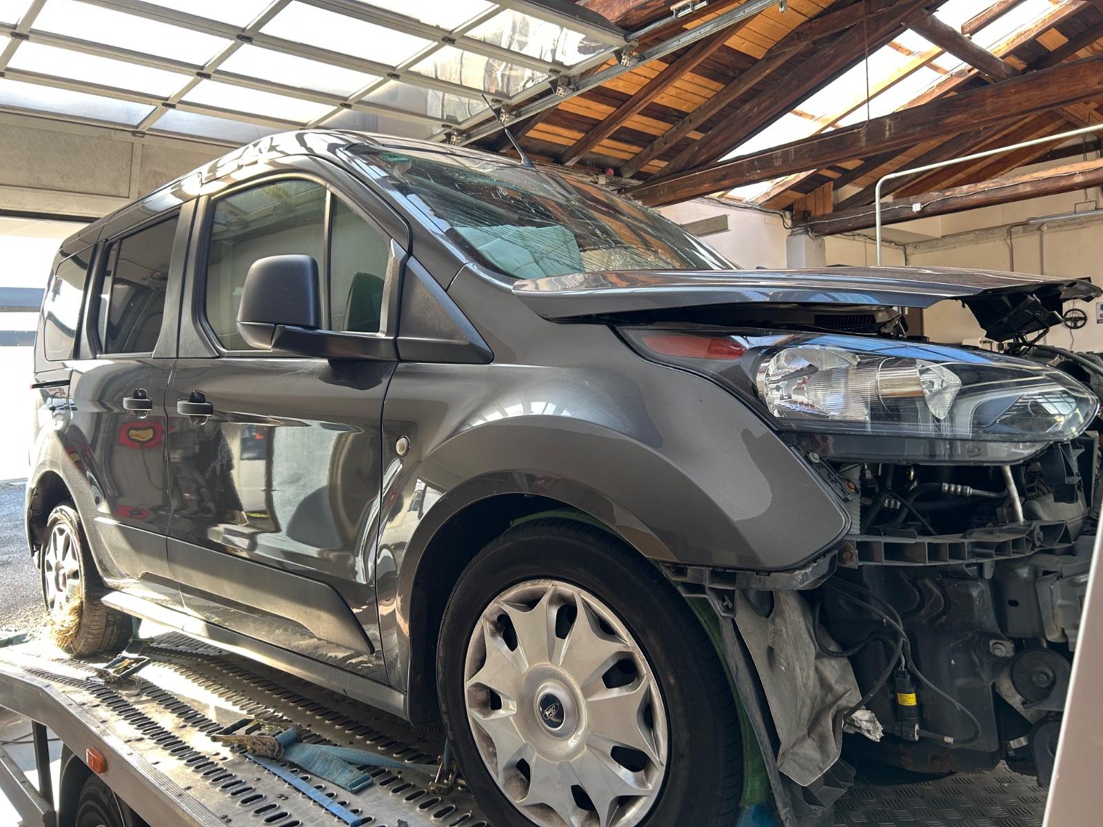 Ford Tourneo Connect Trend-EU 6-AHK