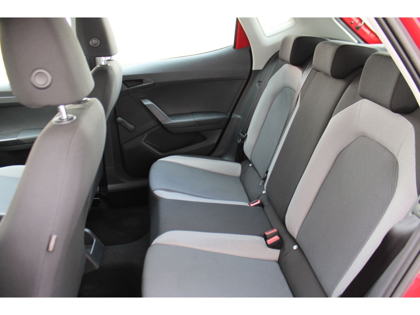 SEAT Ibiza 1.0 MPI Style Klima SHzg GRA GJR DAB PDC B - Image 8