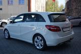 Mercedes-Benz B200 Urban LED Klima Navi Sitzheizung PDC AHK - Mercedes-Benz B-Klasse mit Benzin-Antrieb