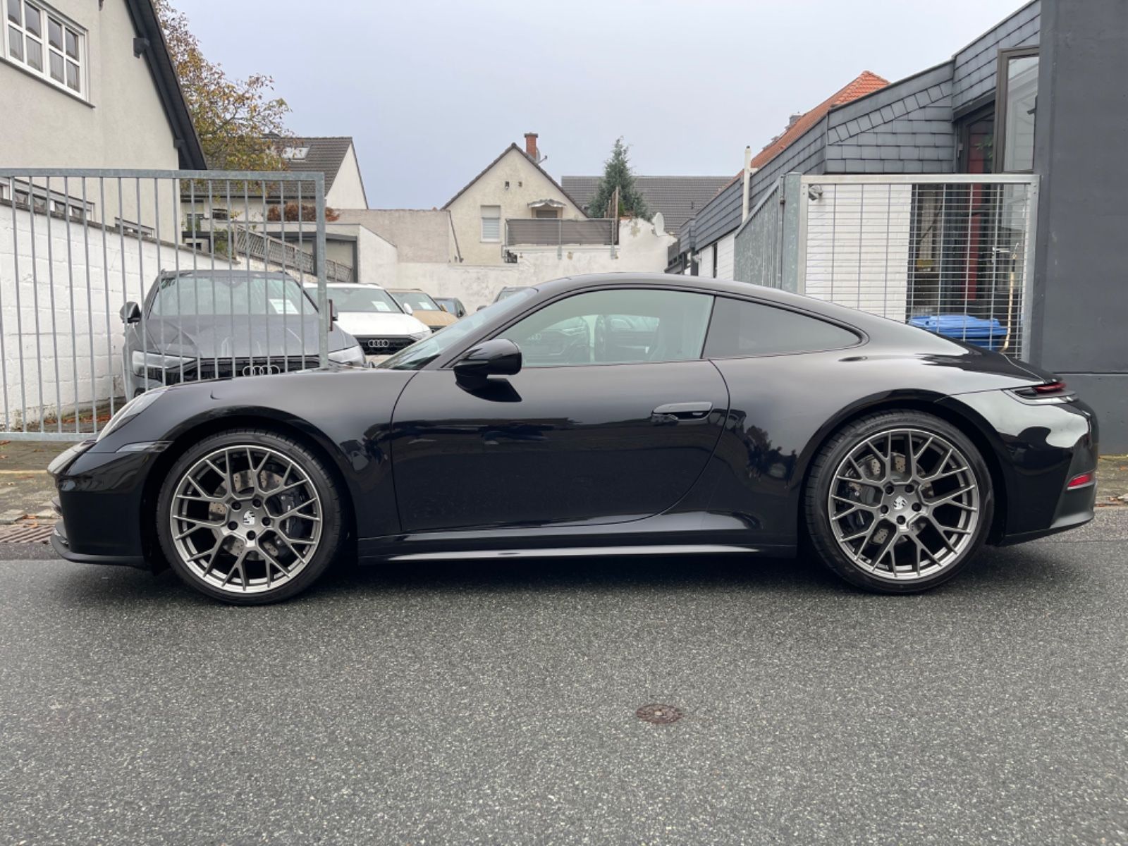 Fahrzeugabbildung Porsche 992 911 Carrera Coupé Facelift |Bose|ACC|PASM|