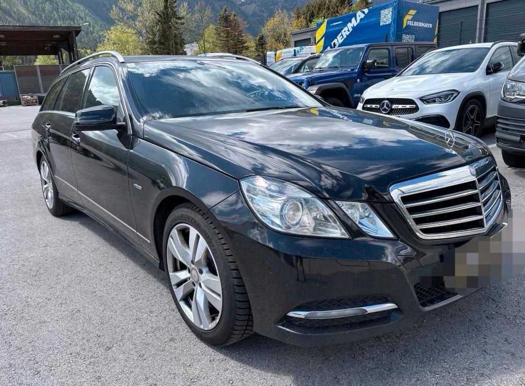 Mercedes-Benz E 220