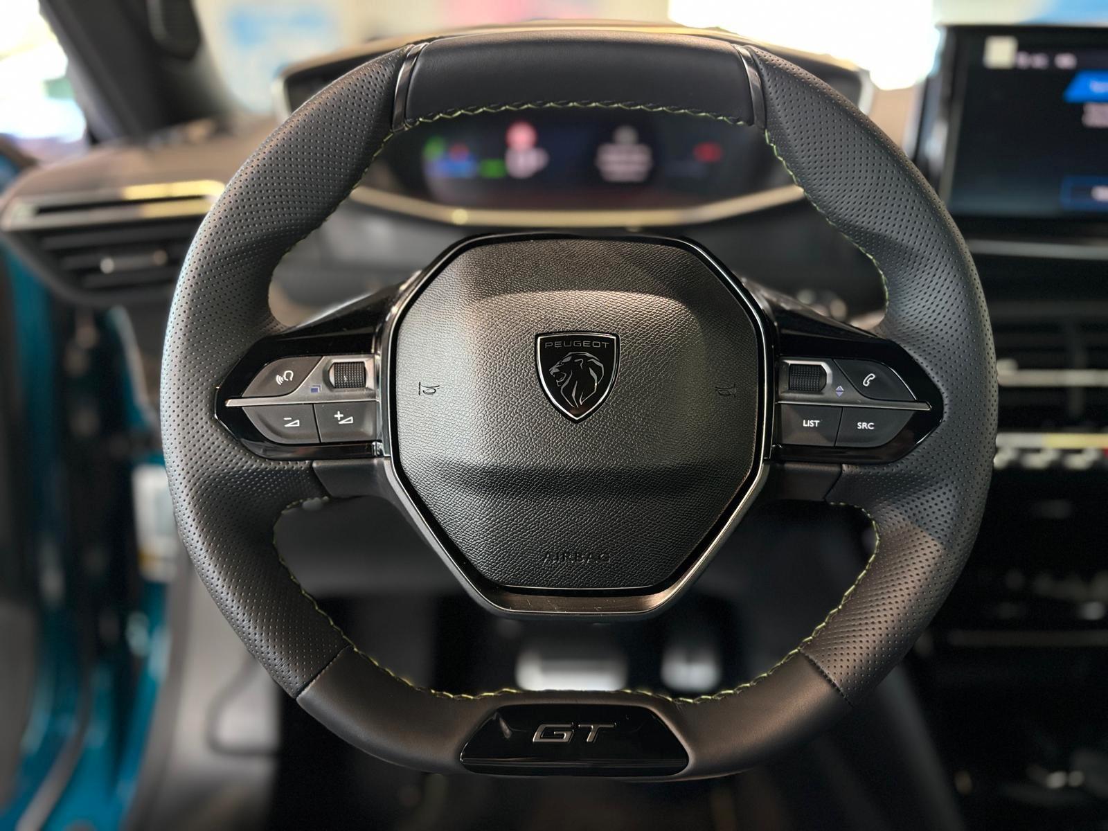 Peugeot e-2008 GT Exclusive