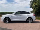 BMW X4 M40 M40i - - weiße BMW X4 M40