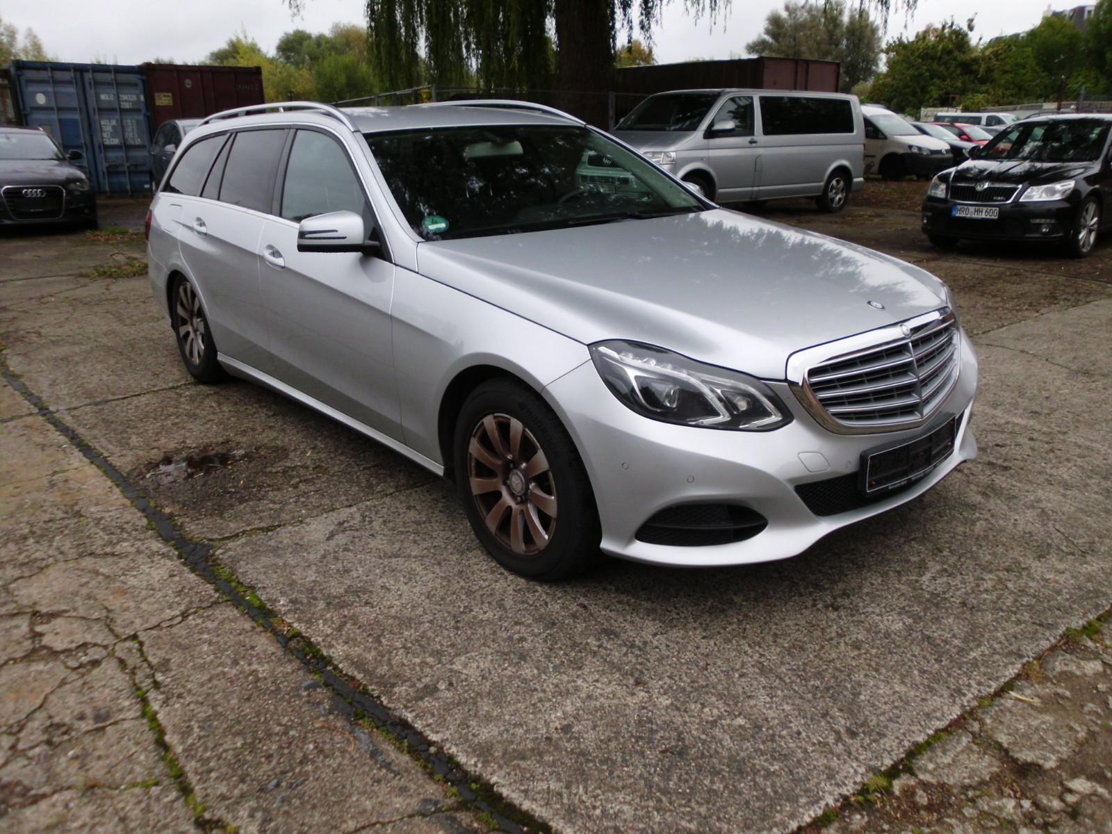 Mercedes-Benz E220 2013 — interior