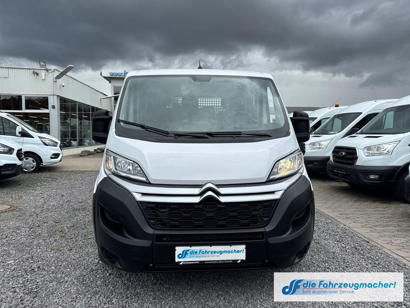 Fahrzeugabbildung Citroën Jumper Pritsche Doppelkabine DAB Spurhalteass. N