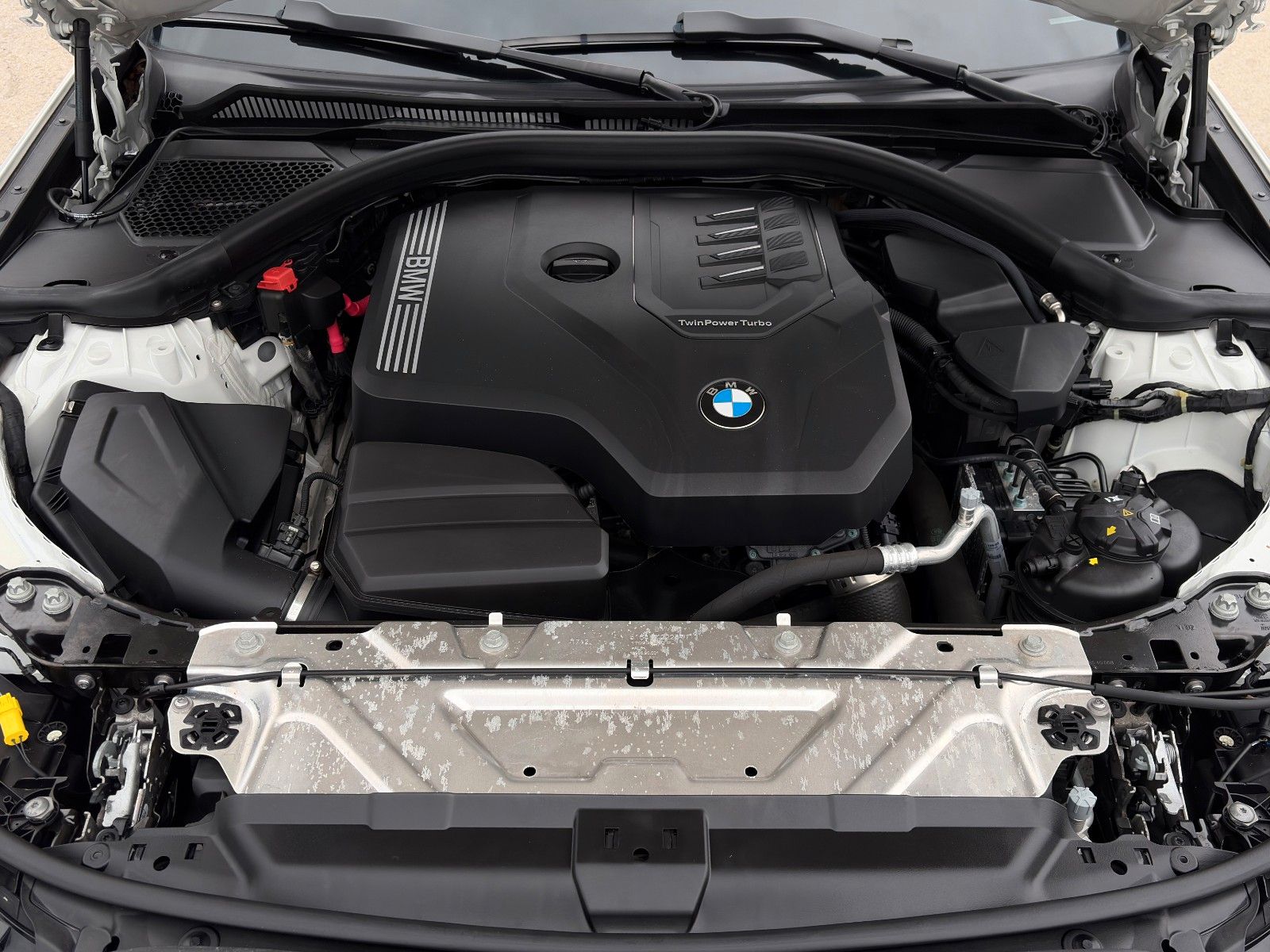 Fahrzeugabbildung BMW 320i Touring M Sport ACC CAM 3Z-Kl. SHZ Ambiente