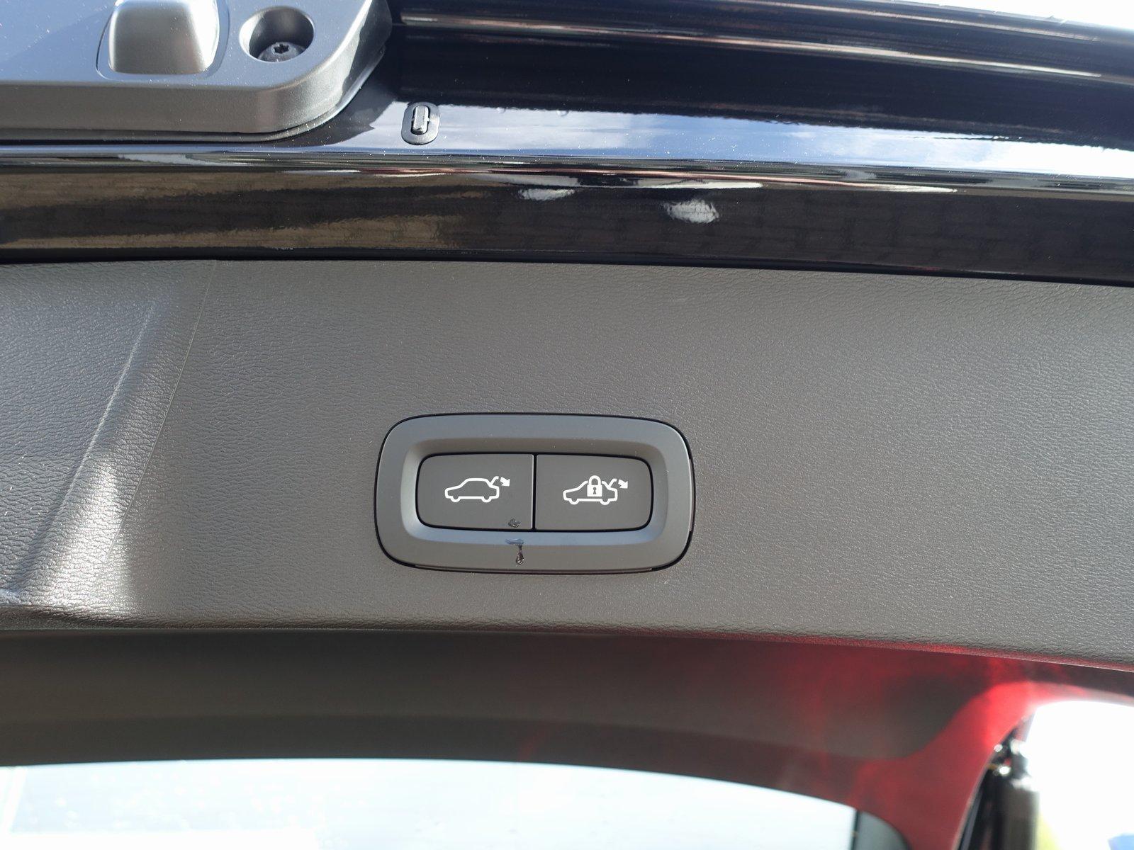 Volvo XC40 Black Edition B3 Mild-Hybrid Plus/Kamera, миниатюра 21