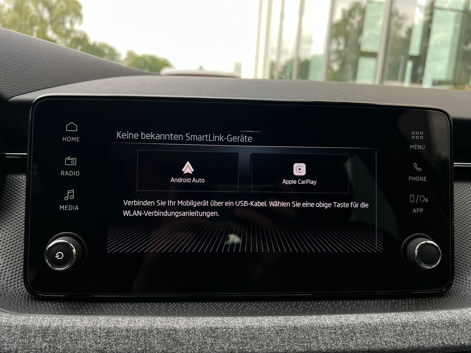 Fahrzeugabbildung SKODA Kamiq Selection 1.0 TSI DSG *ACC, LED, Kamera, S