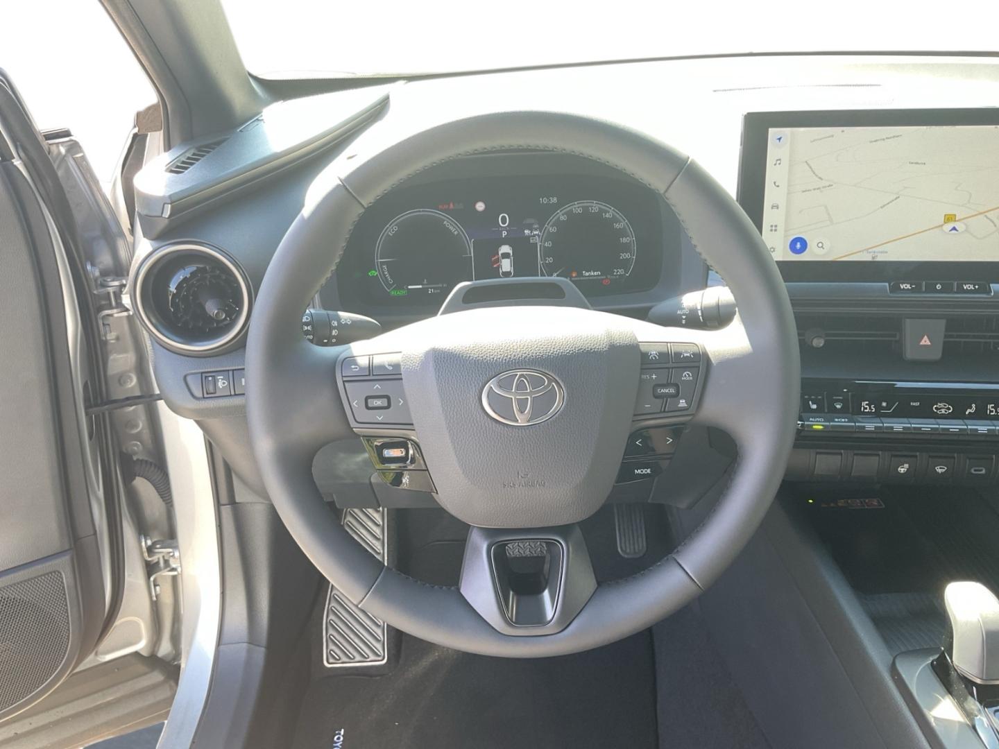 Toyota C-HR Plug-In 2,0 l, 223 PS CVT.4x2 Plugin SUV TE