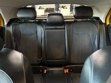 Volkswagen T-Roc *1.HAND*19%*LKHZ*ACC*CARPLAY*MASSAGE*CAM