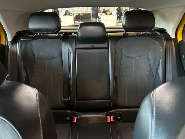 Volkswagen T-Roc *1.HAND*19%*LKHZ*ACC*CARPLAY*MASSAGE*CAM