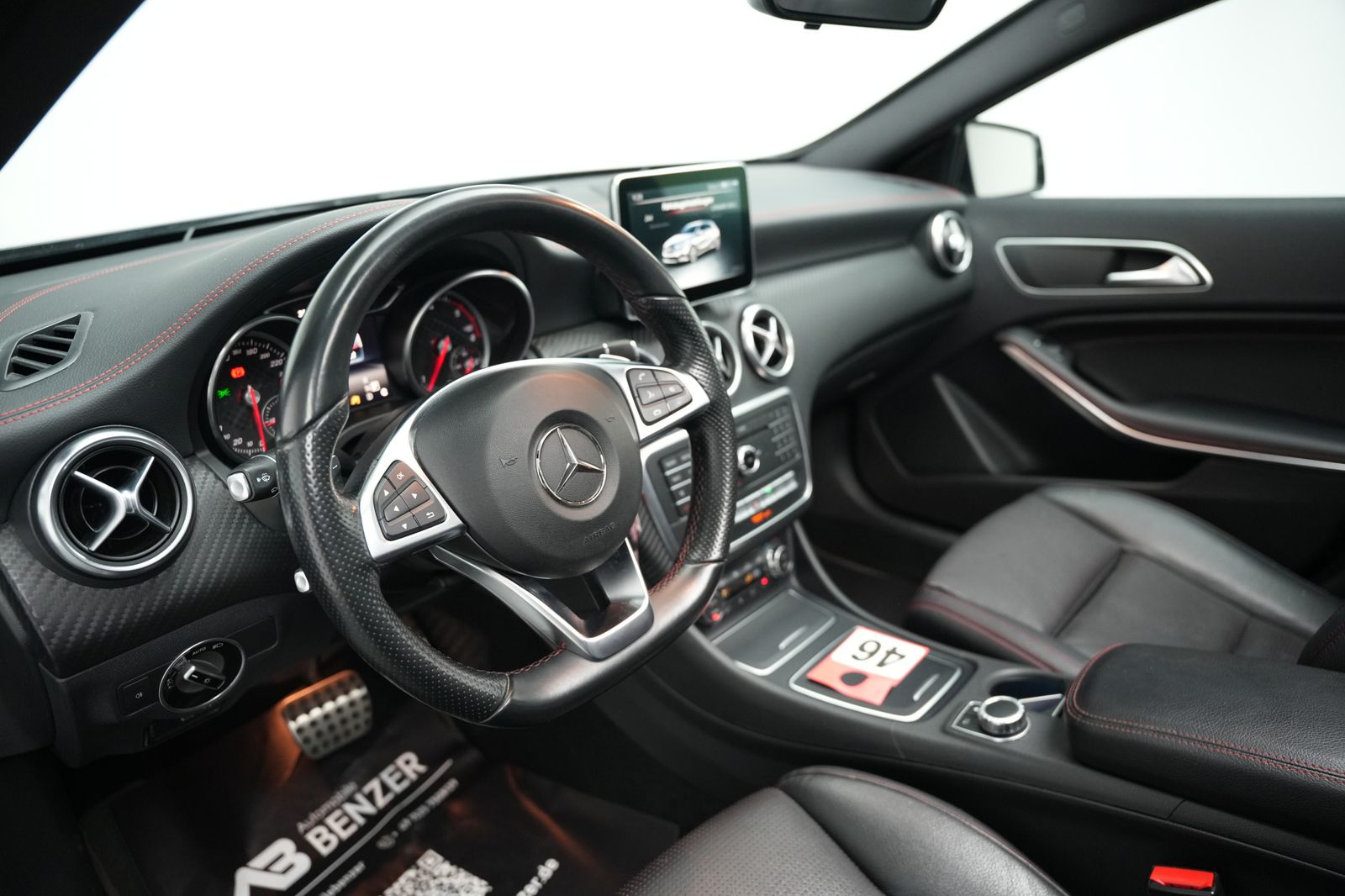 Fahrzeugabbildung Mercedes-Benz A A 220 CDI *AMG-Paket*Automatik*Panorama*SHZ*