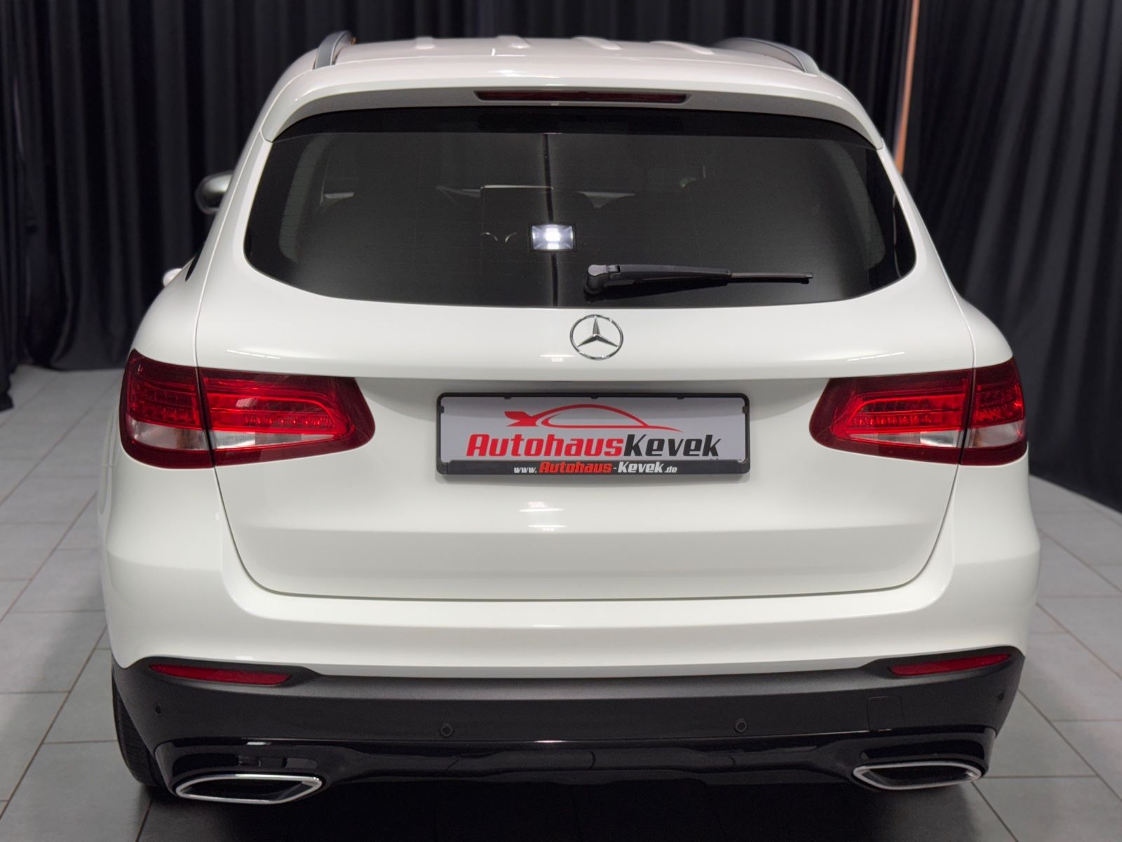Fahrzeugabbildung Mercedes-Benz GLC 220 d 4Matic|NAVI|AUTOMATIK|AHK|KAMERA|