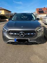 Mercedes-Benz GLA 250 e - AHK, LED, Kamera, Garage, sehr gepfl