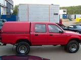Toyota Hilux Sehr Geplegt Doppelkabiner 2,4D 4X4 - rote Toyota Hilux
