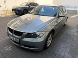 BMW 325i Automatic Leder Navi Xenon Gsd  - BMW 325 aus 2006: 325i