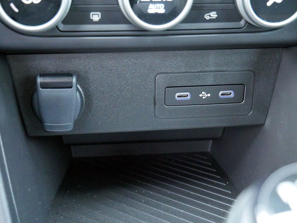 Fahrzeugabbildung Dacia Sandero Stepway Expression TCe 110 FACELIFT 2026