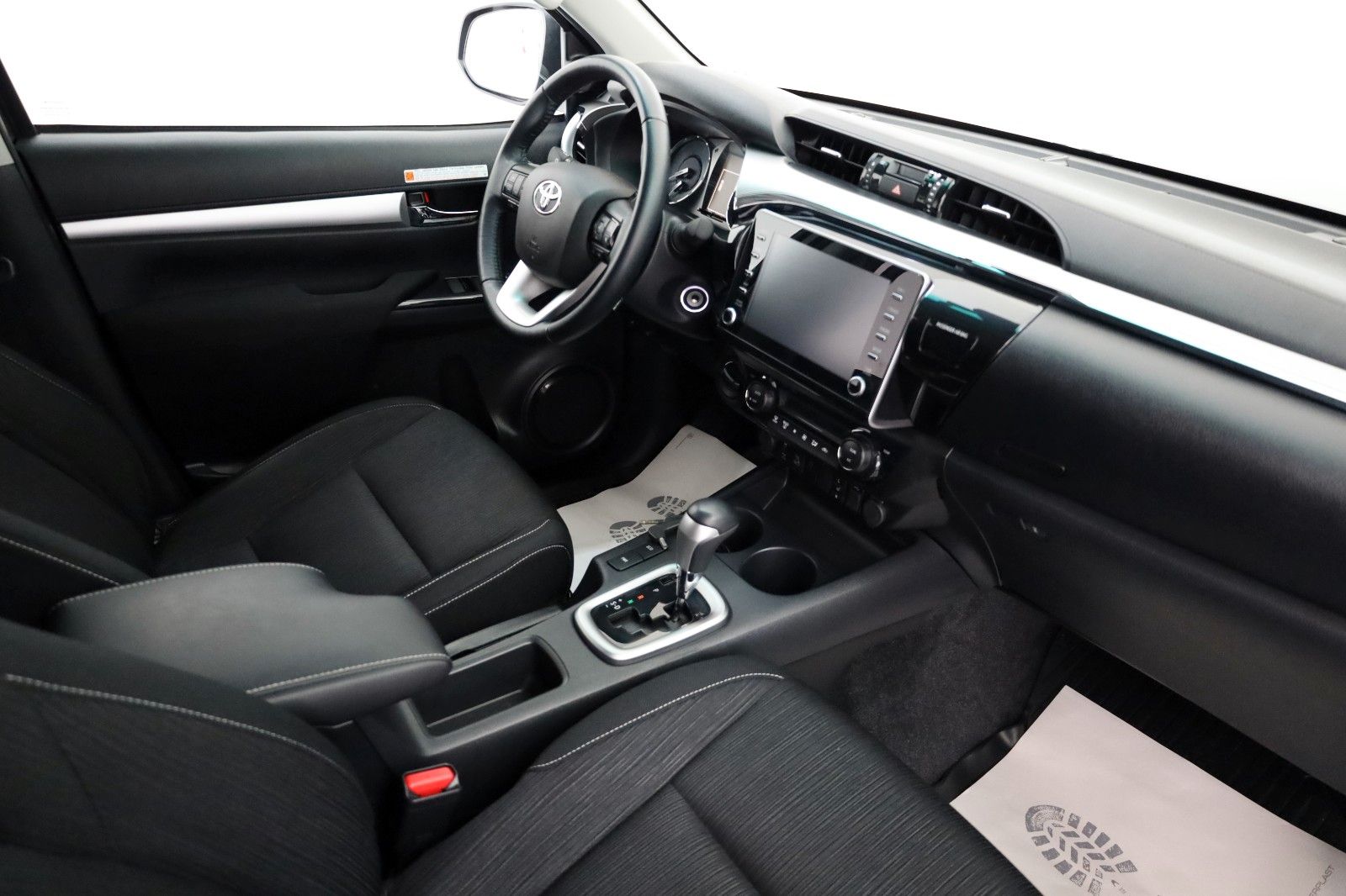 Fahrzeugabbildung Toyota Hilux 2.8 Comfort 4x4,Kamera,HardTop,CarPlay,AHK