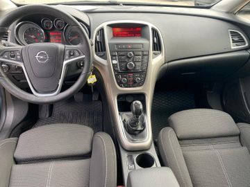 Bild 16 Opel Astra J 1.4T ST*XENON*SHZ*LENKRAD-HZ*TEMPOMAT*1H
