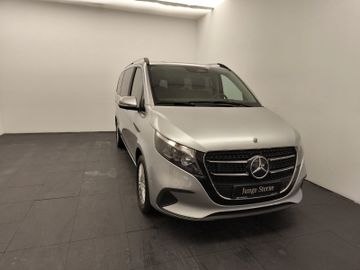 Mercedes V 220 - 3