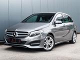 Mercedes-Benz B 180 URBAN RENTNERWAGEN LED/TOTWINKEL/PTS - Mercedes-Benz Rent