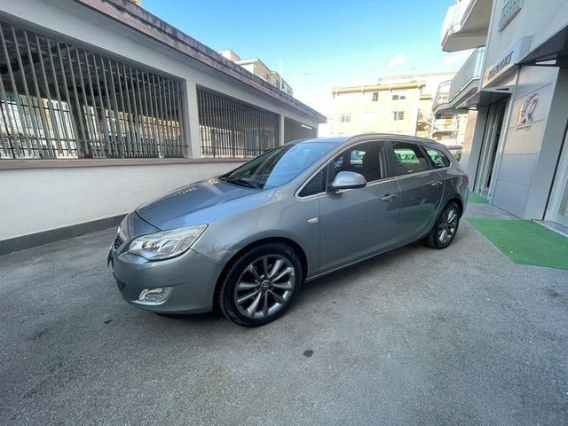 Opel Astra 1.7 CDTi COSMO-NAVI/CRUISE/ OCCASIONE