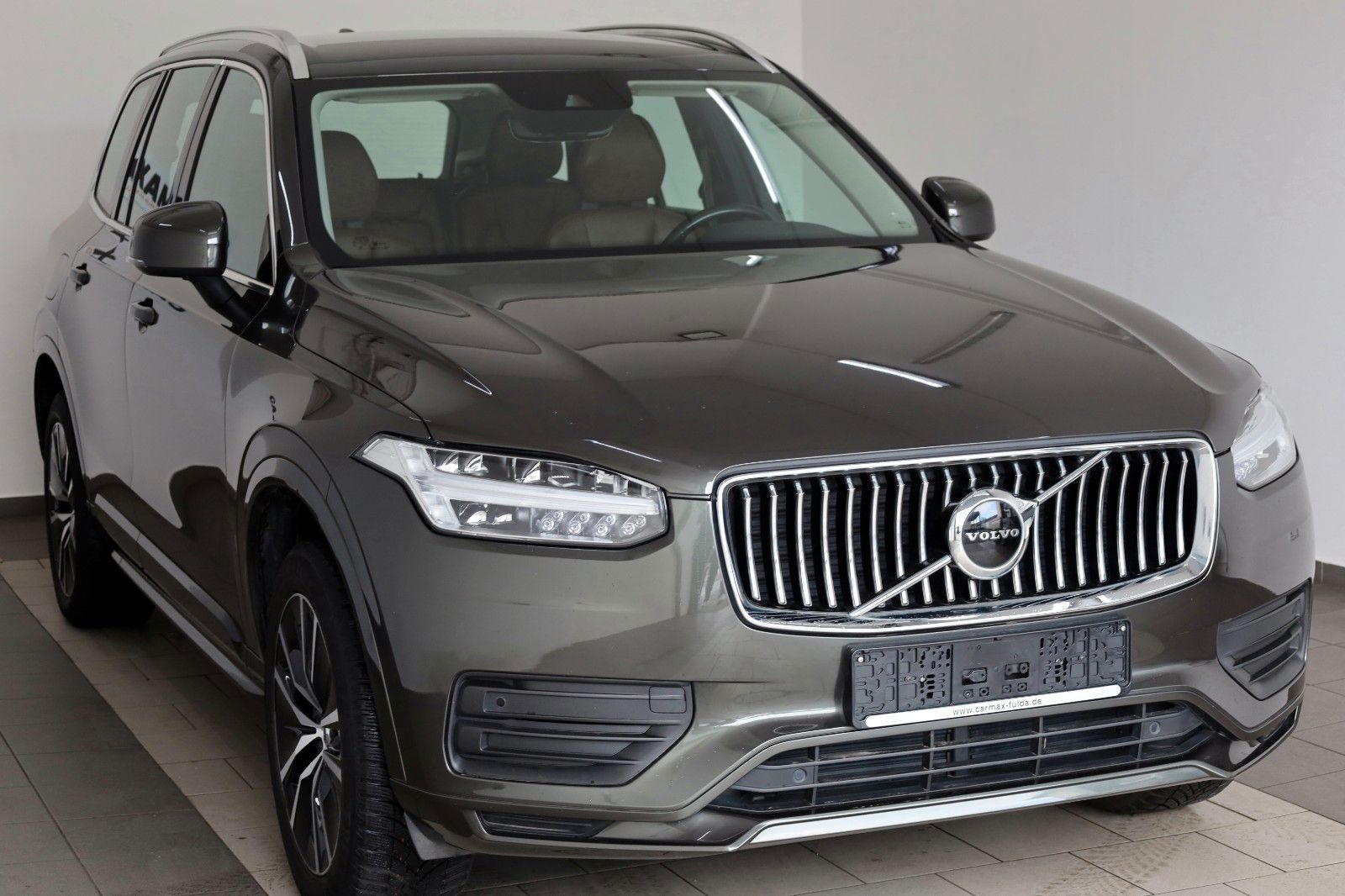 Fahrzeugabbildung Volvo XC90 Momentum Pro AWD 7Si,Leder,Navi,LED,ACC,AHK