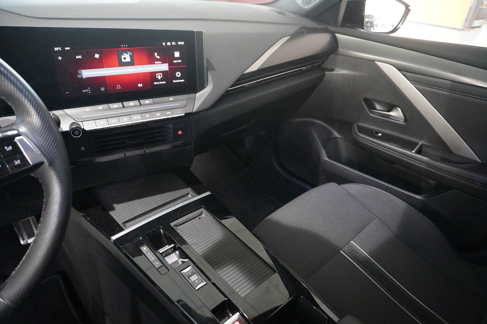 Fahrzeugabbildung Opel Astra L ST 1.2T GS LINE NAVI/LED/360°/VIRT./DAB+