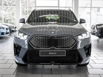 2026 BMW IX2 照片 4