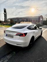 Tesla Model 3 AHK Extras Garantie Ryzen 60KW wärmepump - Tesla aus 2022
