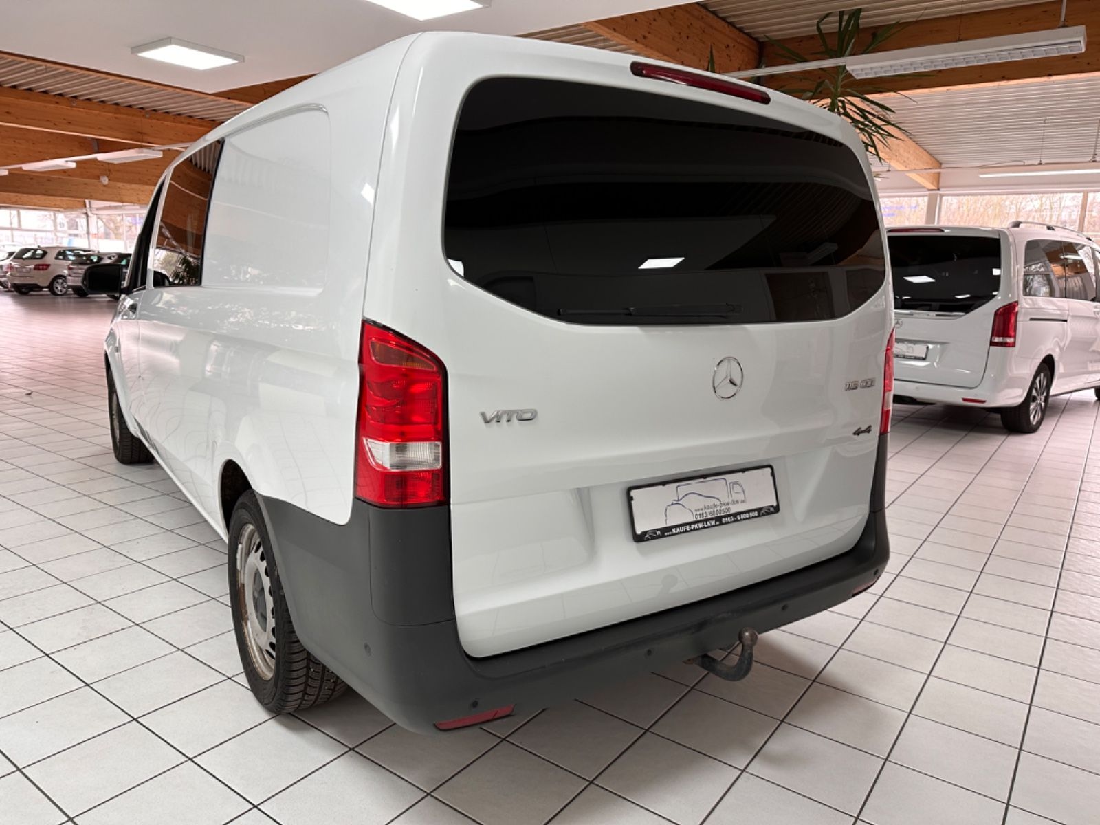 Fahrzeugabbildung Mercedes-Benz Vito Mixto 116 CDI 4MATIC 4x4extralang Werkstatt