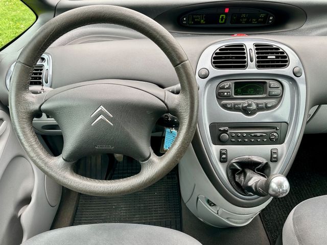 Citroën Xsara Picasso 1.8 16V Confort — Bild 7