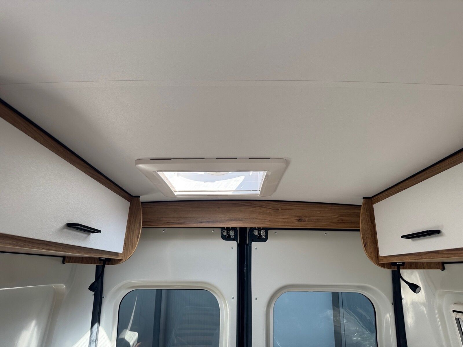 Fahrzeugabbildung Karmann Dexter DE 600 Concept Paket