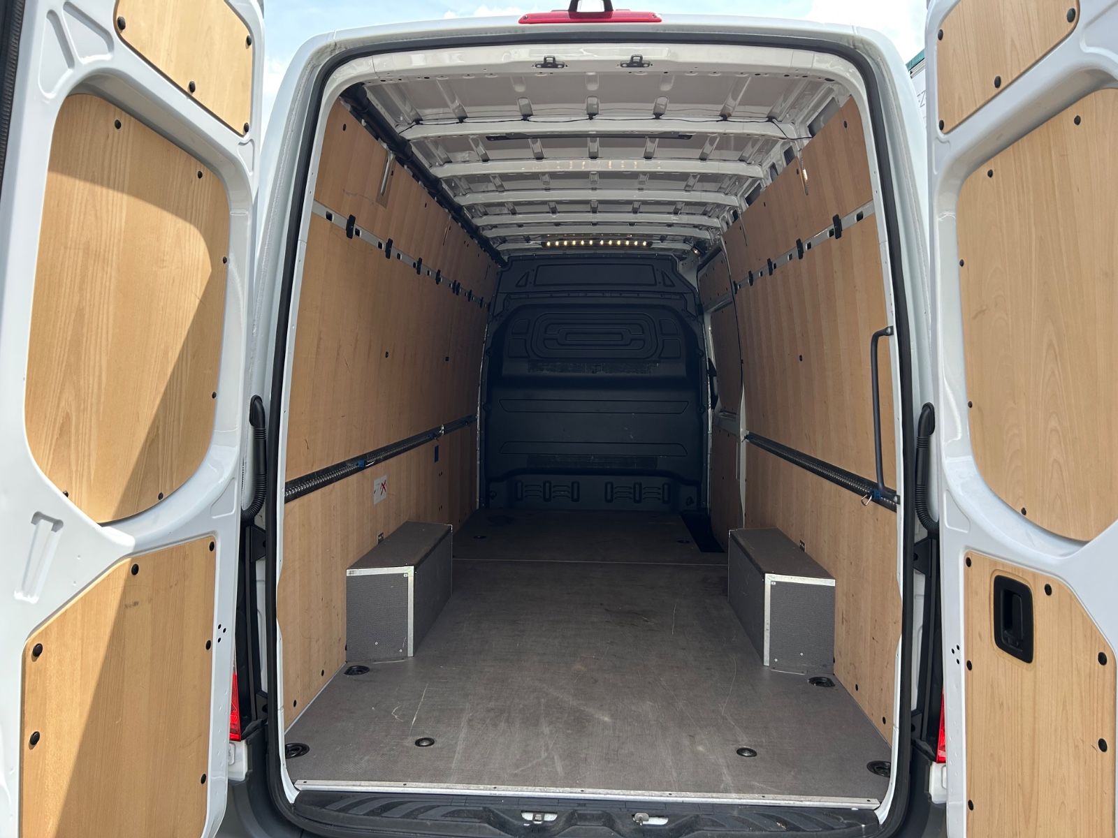 Fahrzeugabbildung Mercedes-Benz Sprinter III 317 CDI L3 H2 MBUX Kamera