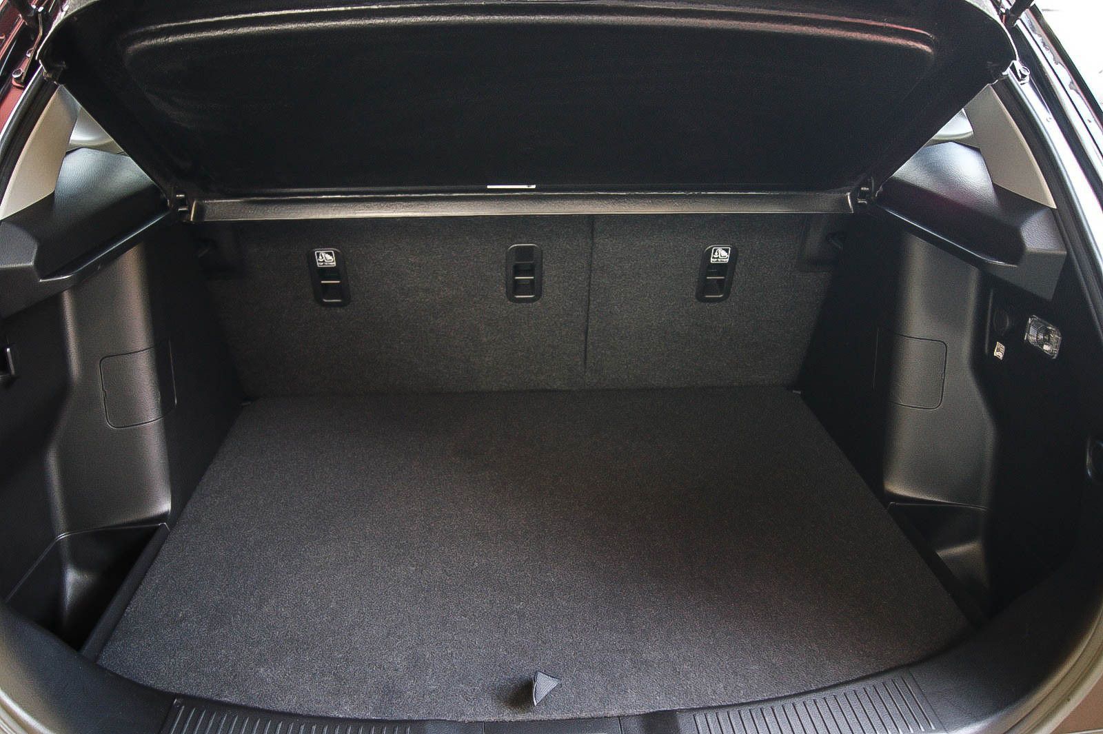Fahrzeugabbildung Suzuki S-Cross 1.4 Comfort ALLGRIP KAMERA ANHZV LED