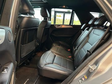 Mercedes-Benz GLE 350 d 4Matic*2.. Hand*AMG-Line*LED*AHK*Klima