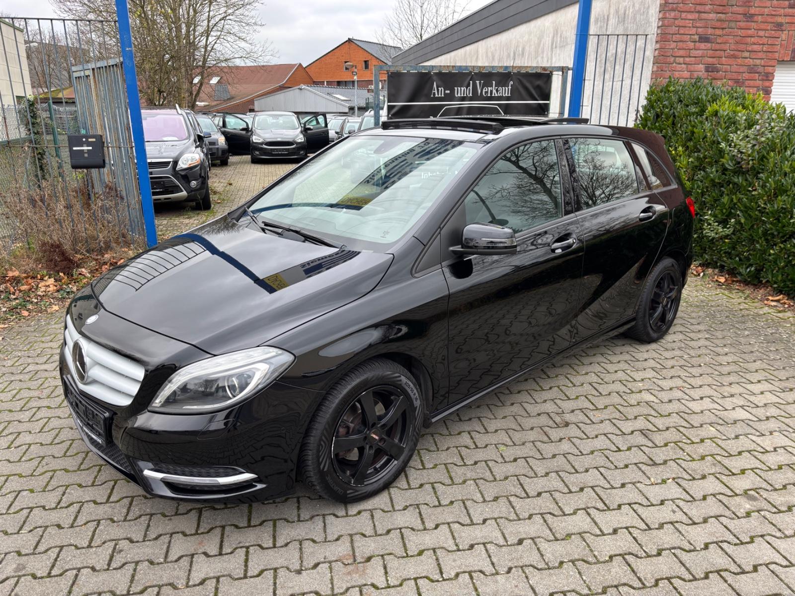 Mercedes-Benz B 180 AUTOMATIK 1 HAND SHZ S-DACH XENON TEMP
