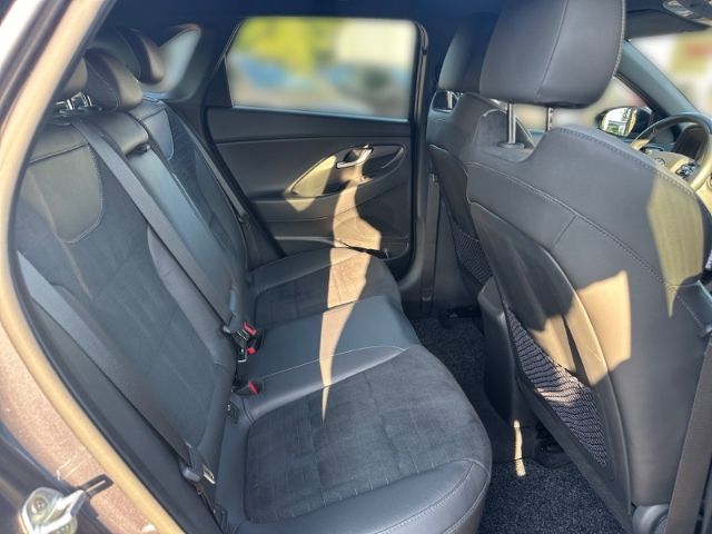 Fahrzeugabbildung Hyundai i30 N-Line 1.4 T-GDI +NAVI+KLIMA+SHZ+RFK+DAB+CAR