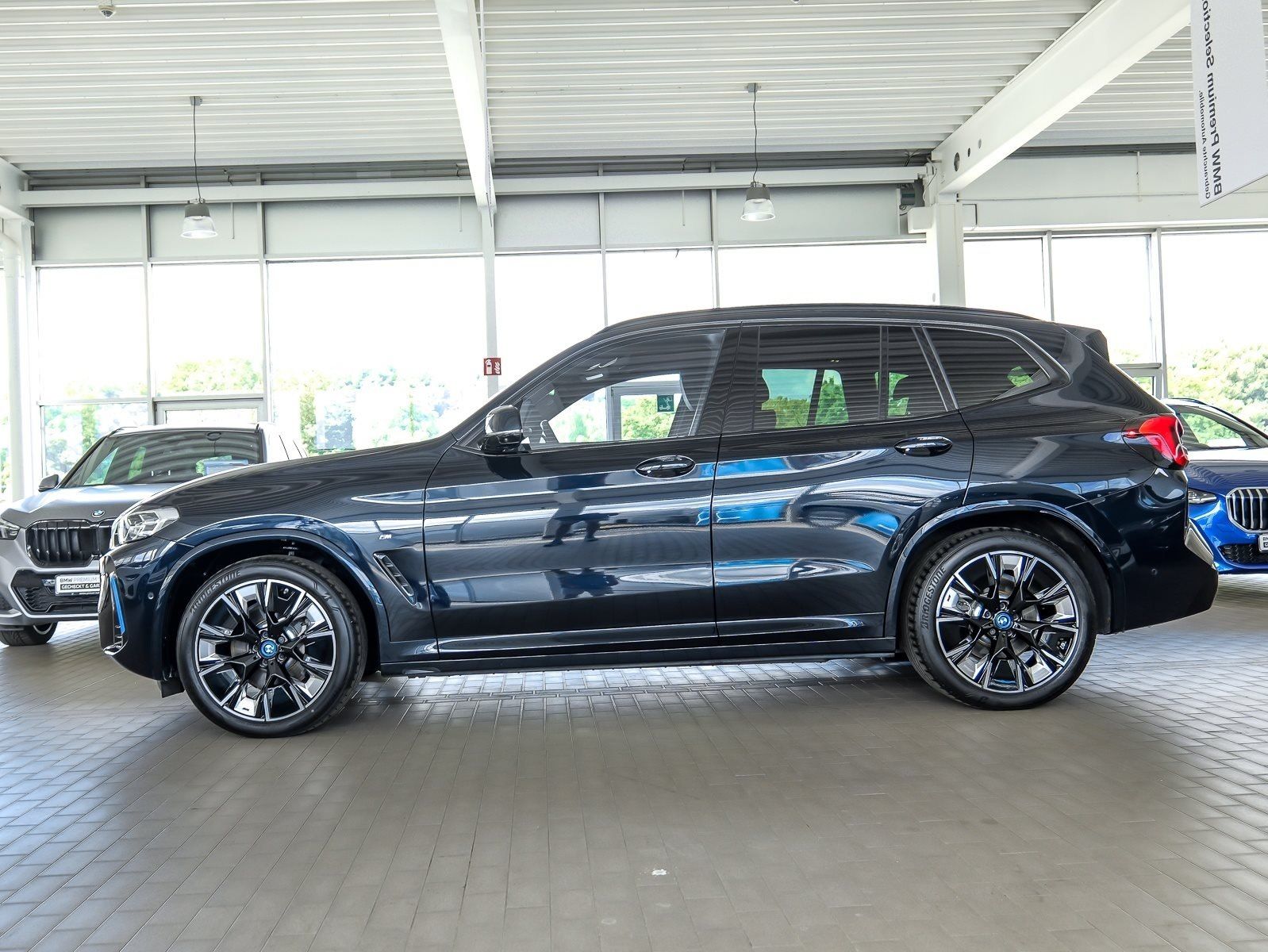 BMW iX3 - Bild 10