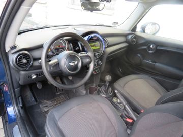 MINI One First - 10