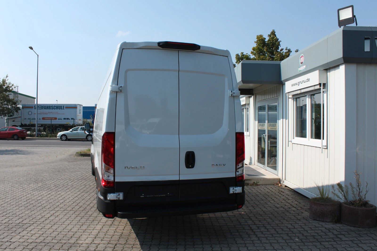 Fahrzeugabbildung Iveco Daily 35 S 16 A8 V NEW MODEL '24