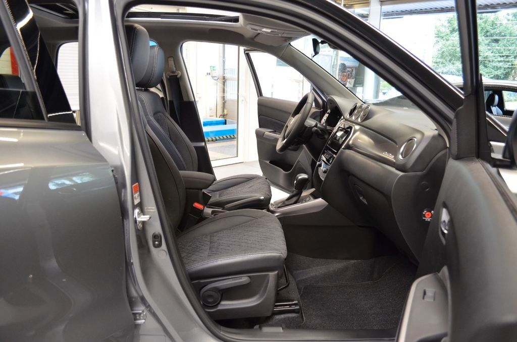 Fahrzeugabbildung Suzuki Vitara 1.5 DUALJET Hybrid Comfort+ AGS Allgrip