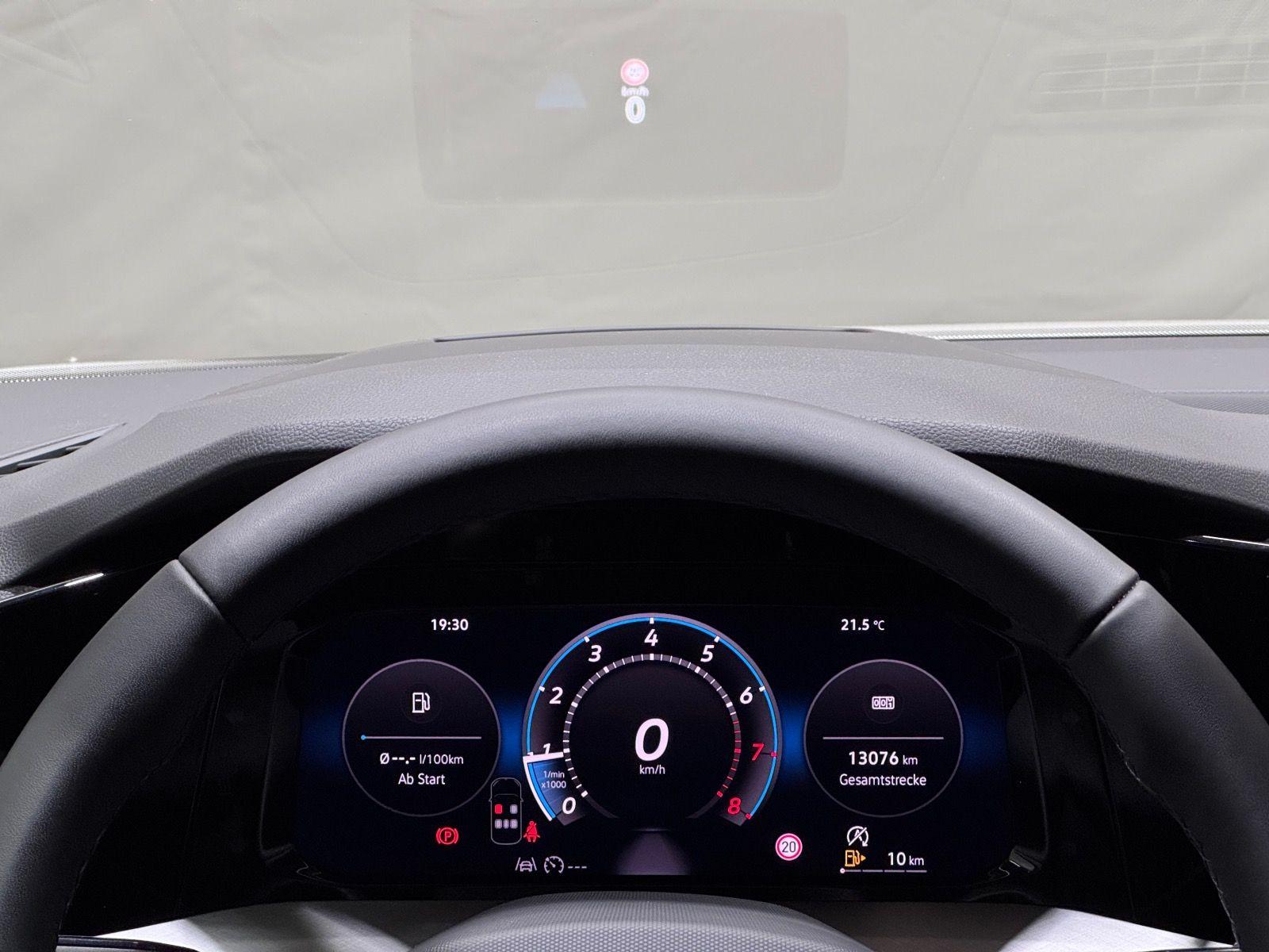 Volkswagen Golf Variant Life 1.5 TSI | AHK LED NAVI RÜKA