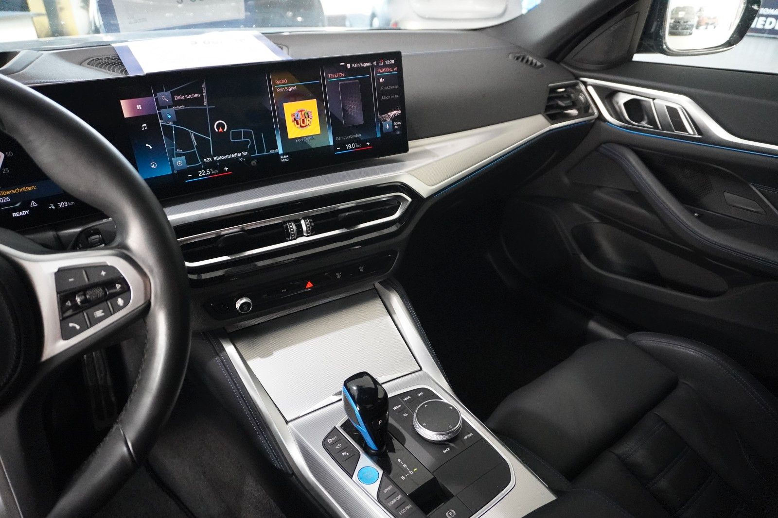 Fahrzeugabbildung BMW i4 Gran Coupe 40 eDrive M-SPORT NAVI/LED/360°/SH