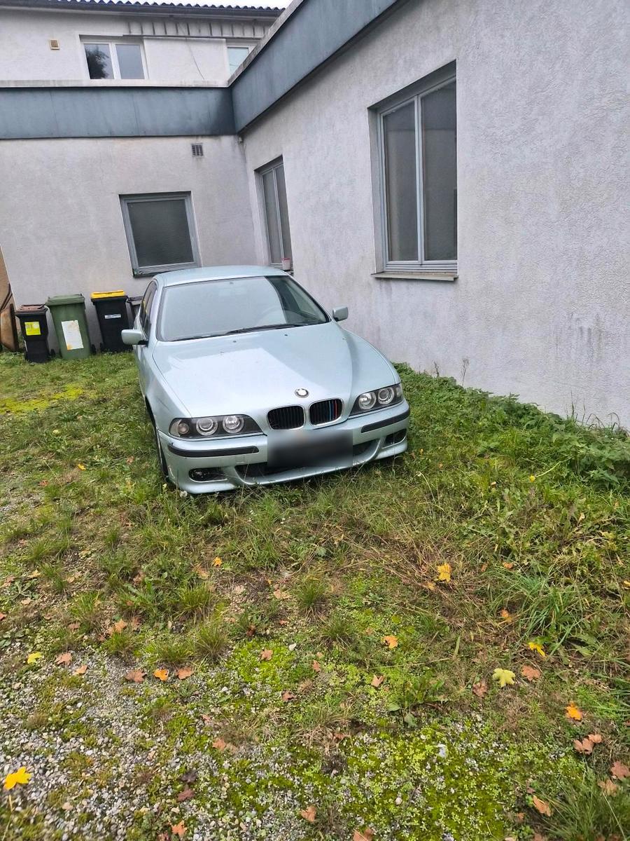 BMW 528
